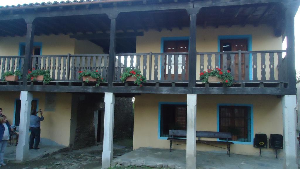 Casas Rurales El Caminante Aldeanueva del Camino Exterior photo